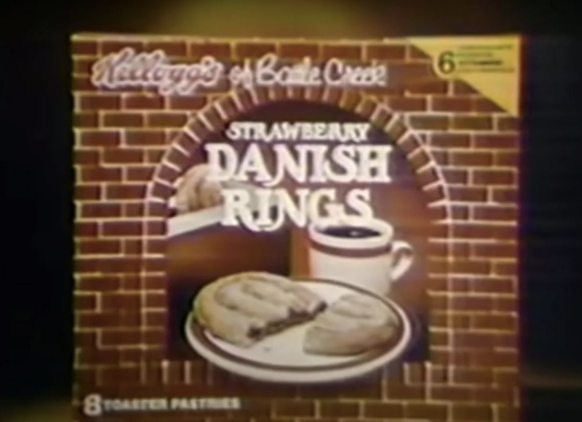 quenelle - Hellang's of Batle Creeke Strawberry Danish Rings 8 Toaster Pastries